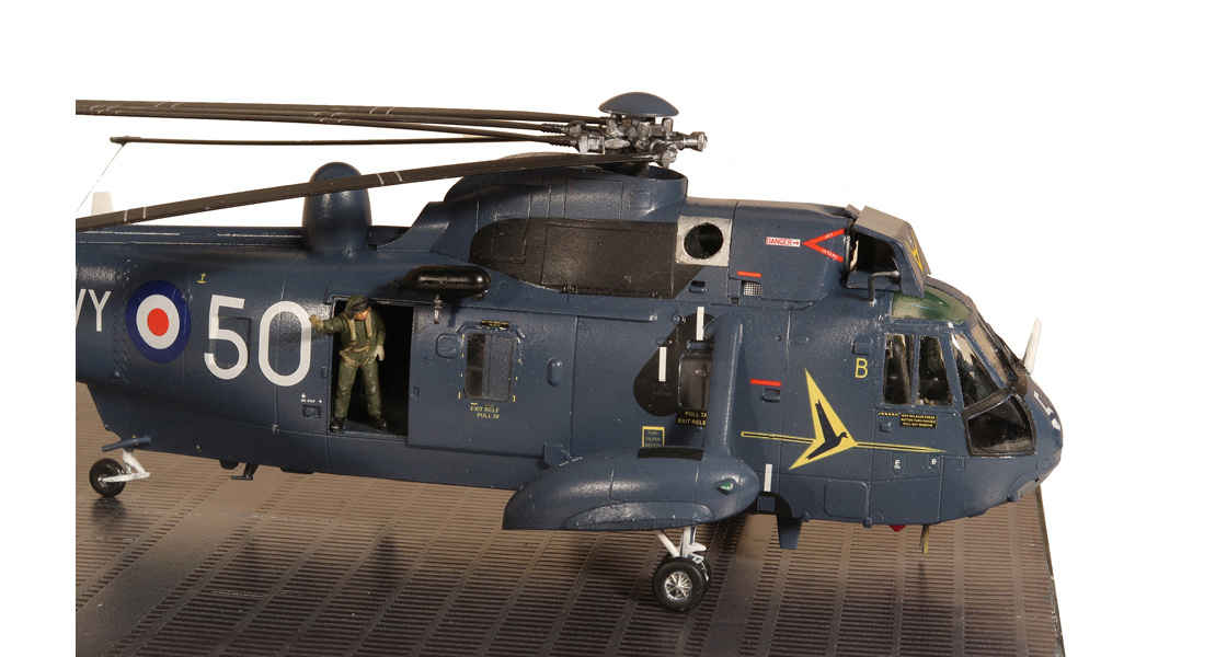 N_Airfix_modeller_makes_a_dual_Westland_Sea_King_Falklands_40th_Anniversary_tribute_on_the_Airfix_Workbench_blog.jpg