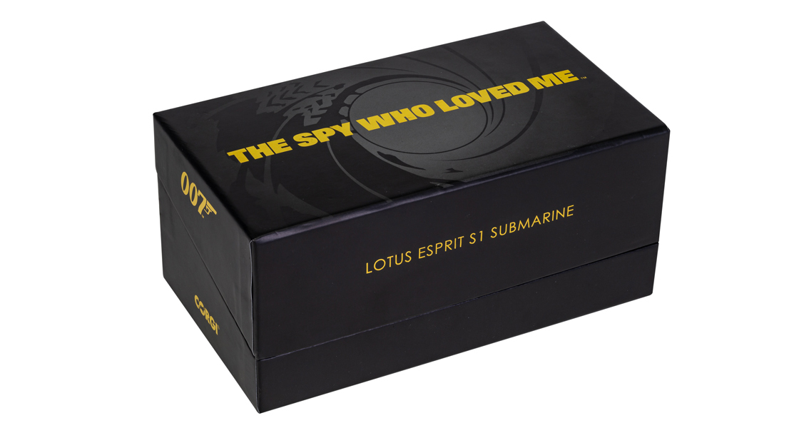 N_Corgi_James_Bond_The_Spy_Who_Loved_Me_Lotus_Esprit_submarine_car_deicast_collectable_model_on_the_Diecast_Diaries_blog.jpg