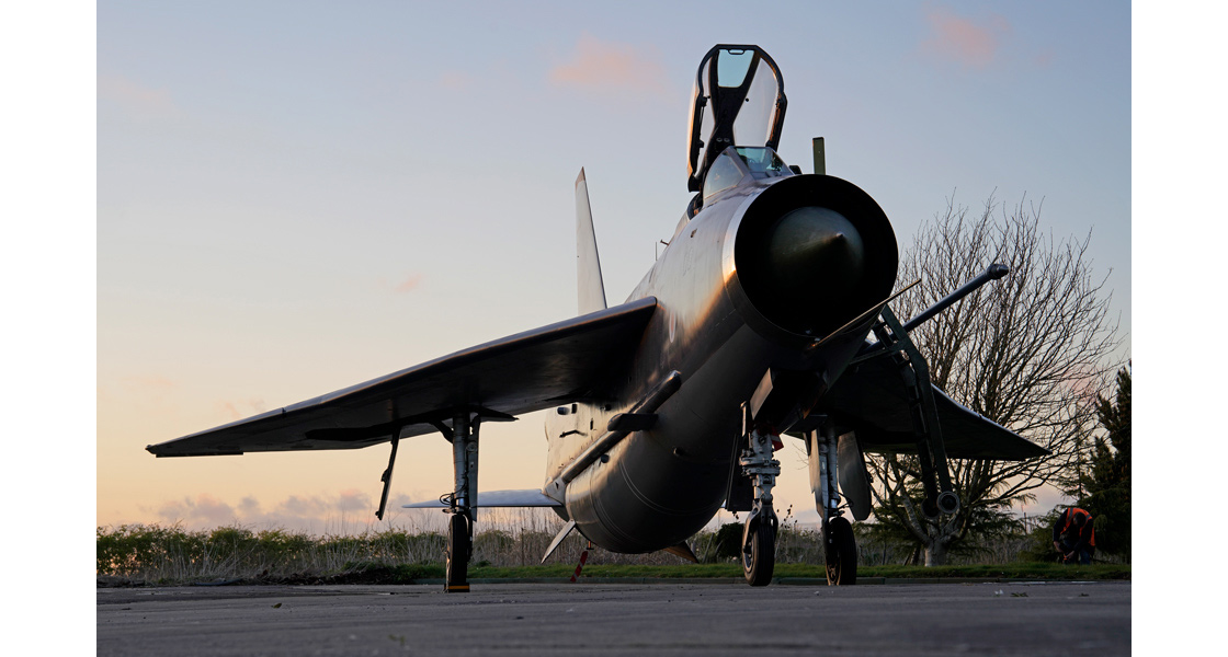 G_Airfix_and_Corgi_Aerodrome_blog_reports_from_RAF_Binbrook_and_a_nightshoot_event_with_English_Electric_Lightning_F6_XR724_of_The_Lightning_Association.jpg