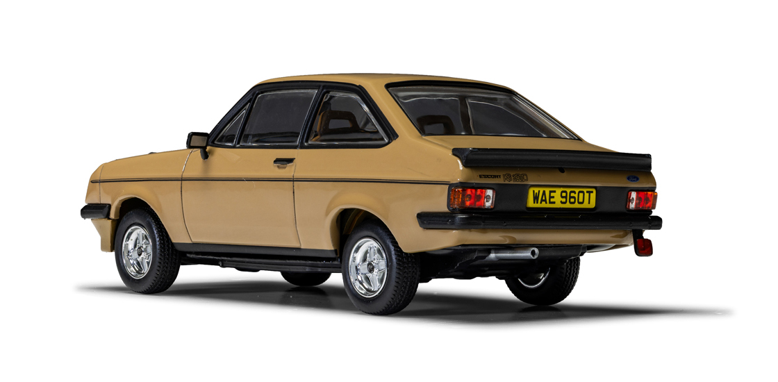 V_CORGI_Diecast_Diaries_blog_excllusive_Ford_Escort_Mk2_RS2000_Custom_in_Tuscan_Beige.jpg