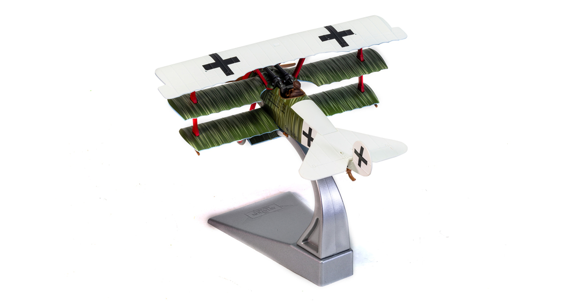 M_Corgi_Hans_Weiss_Fokker_Dr1_collectable_model_on_the_Diecast_Diaries_blog.jpg