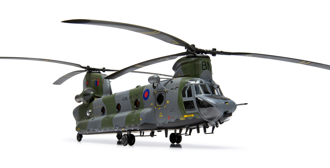 K_Airfix_prepare_to_launch_the_new_RAF_Boeing_Chinook_HC1_scale_model_kit_as_the_latest_new_tooling_addition_to_the_2024_Airfix_model_kit_range.jpg