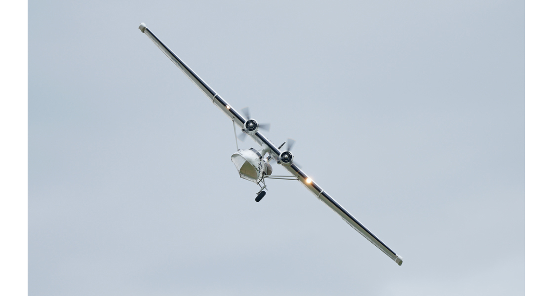 J_Shuttleworth_Season_Premier_Airshow_review_on_the_Airfix_and_Corgi_Aerodrome_blog_2022.jpg