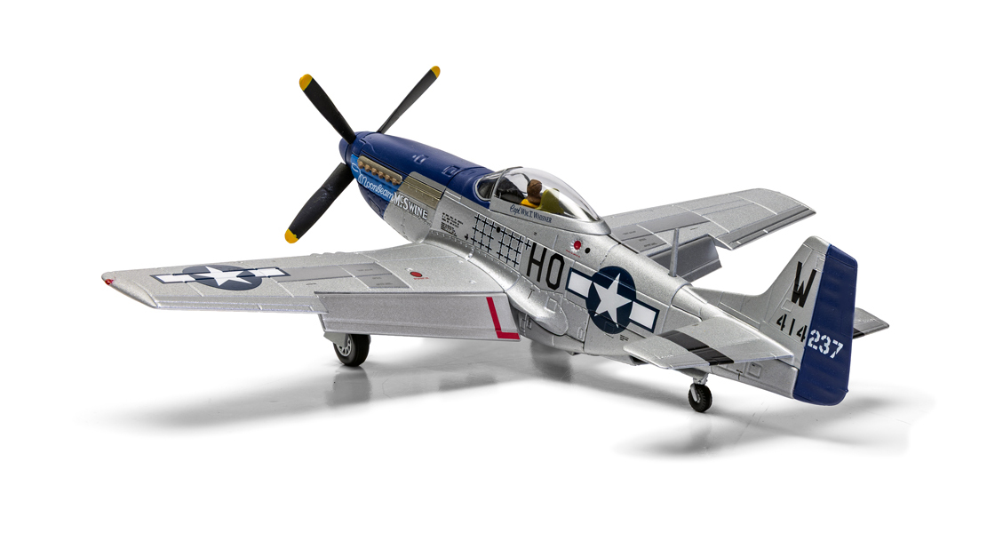 M_CORGI_Aviation_Archive_introduce_two_aircraft_model_representations_of_Mustang_and_Sabre_fighters_flown_by_ACE_pilot_William_T_Bill_Whisner_USAAF.jpg