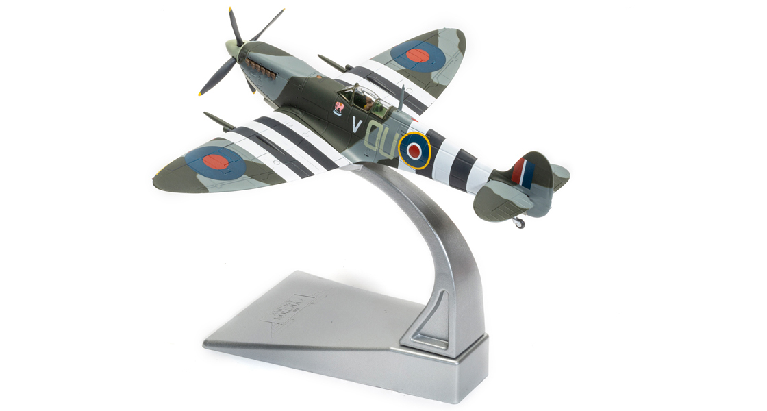 O_Corgi_Ford_Capri_Sporting_Trilogy_Collection_a_diecast_model_classic_set_and_Supermarine_Spitfire_ML407_is_a_D_Day_Anniversary_special_model.jpg