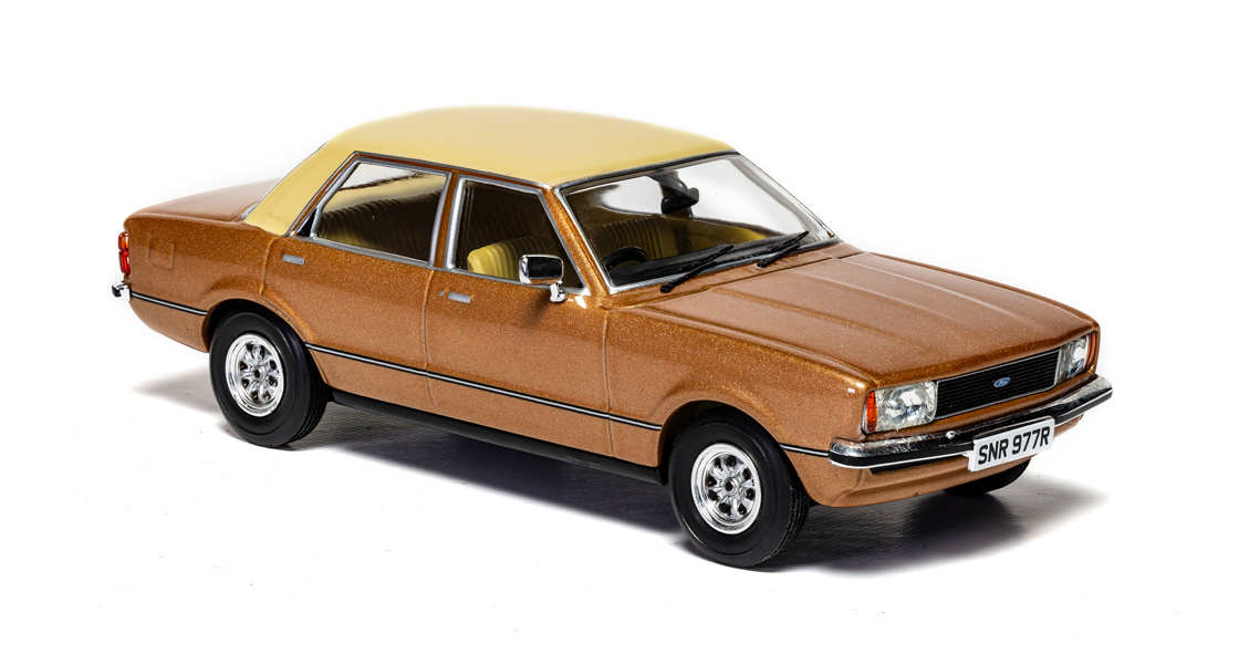 T_Corgi_blog_update_Ford_Cortina_classic_scale_diecast_model_collectable_Corgi.jpg
