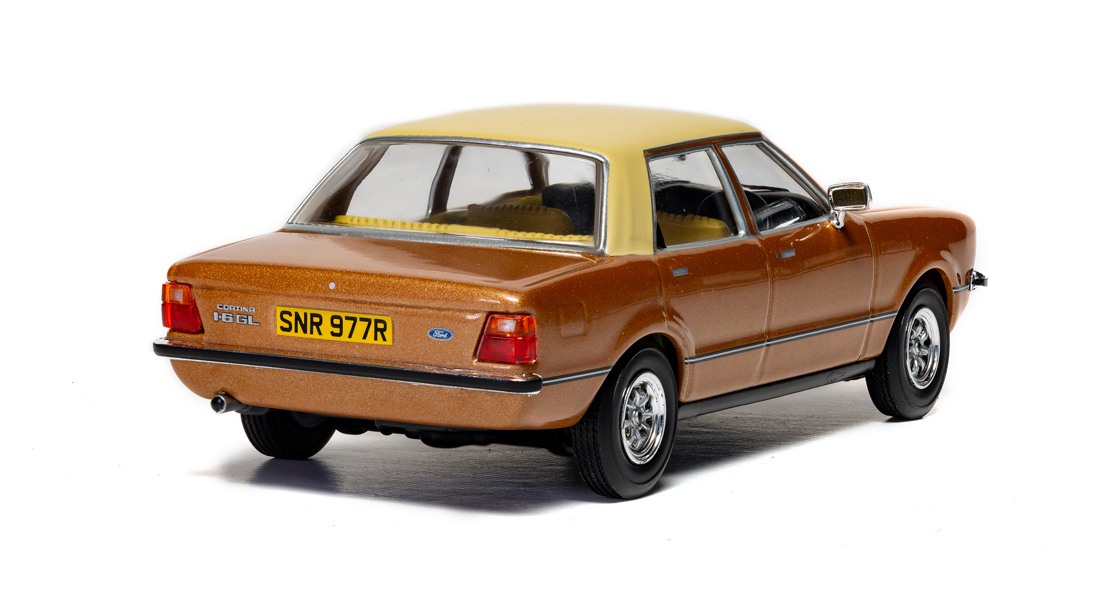 U_Corgi_blog_update_Ford_Cortina_classic_scale_diecast_model_collectable_Corgi.jpg