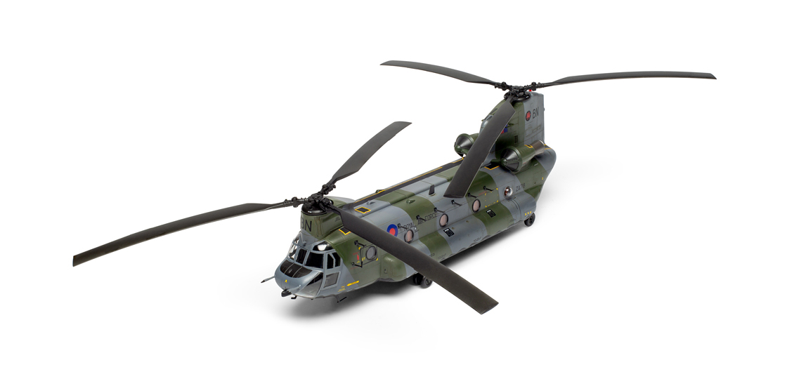 G_Airfix_prepare_to_launch_the_new_RAF_Boeing_Chinook_HC1_scale_model_kit_as_the_latest_new_tooling_addition_to_the_2024_Airfix_model_kit_range.jpg
