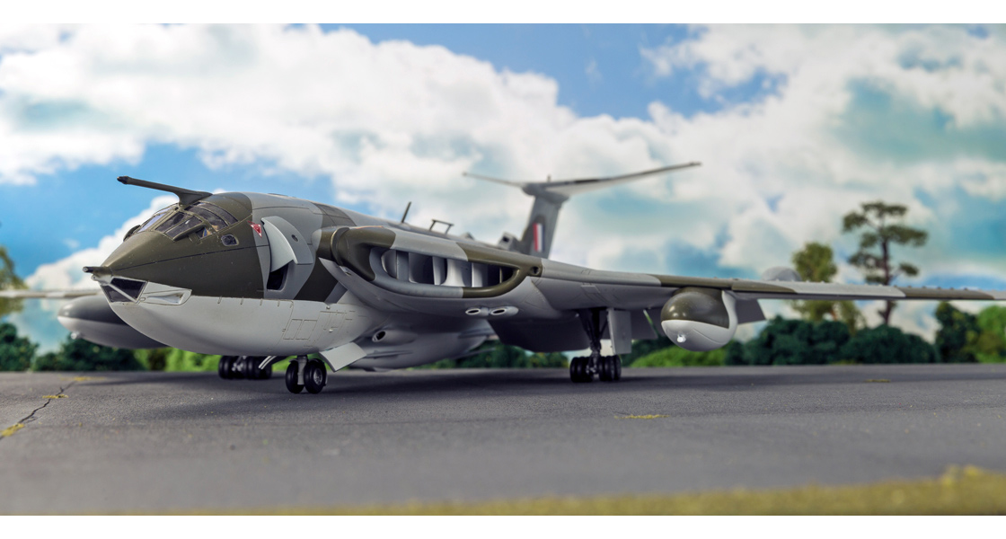 P_Airfix_introduce_all_three_of_Britains_V_Bombers_Victor_Vulcan_and_Valiant_model_kits.jpg
