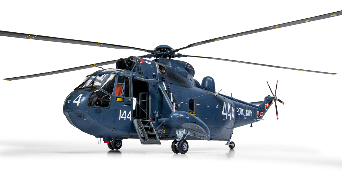 Z_The_Airfix_Westland_Sea_King_is_a_model_kit_with_attitude.jpg