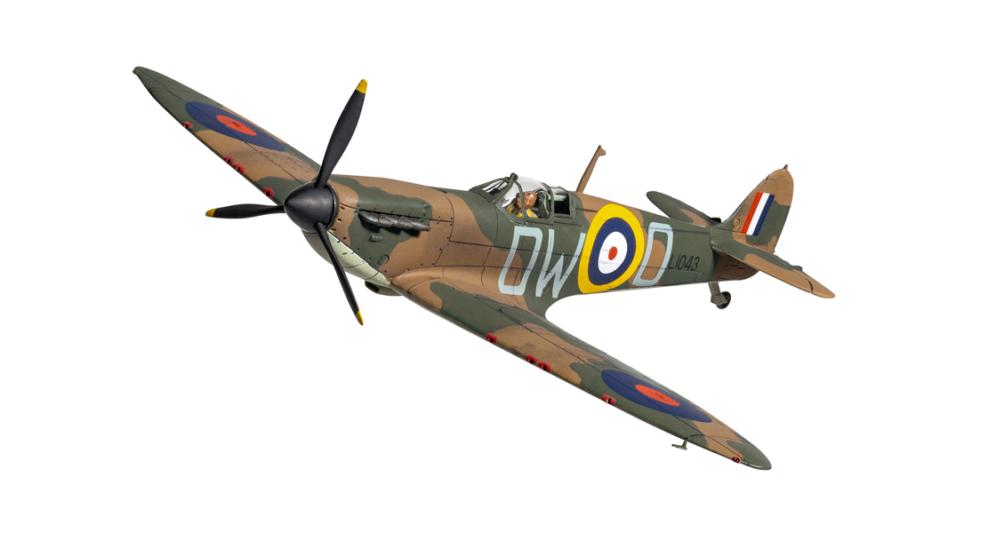 H_Airfix_introduce_the_perfect_Gift_Set_model_kit_release_with_which_to_commemorate_this_years_85th_Anniversary_of_the_Battle_of_Britain_Spitfire_Hurricane_Messerschmitt_and_Heinkel.jpg