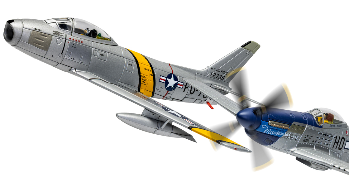B_CORGI_Aviation_Archive_introduce_two_aircraft_model_representations_of_Mustang_and_Sabre_fighters_flown_by_ACE_pilot_William_T_Bill_Whisner_USAAF.jpg