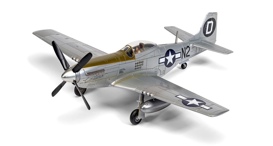 L_New_Airfix_North_American_P51D_Mustang_Starter_Set_model_kit_is_the_mount_of_WWII_USAAF_Double_Ace_pilot_George_F_Ceuleers.jpg