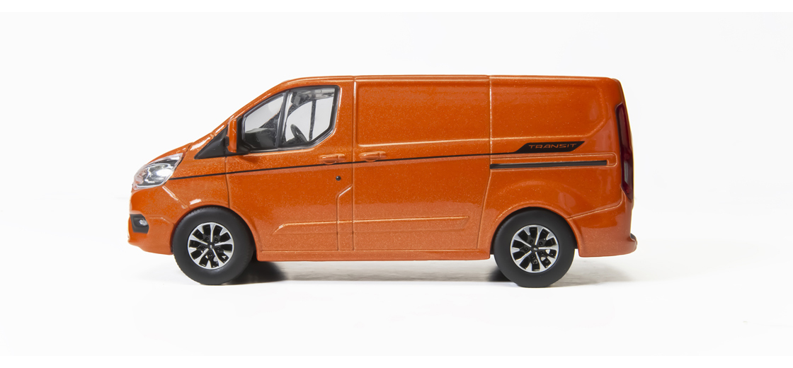 H_New_Corgi_Vanguards_Ford_Transit_Custom_Sport_scale_model_reviewed_on_the_latest_edition_of_the_Corgi_Diecast_Diaries_blog.jpg