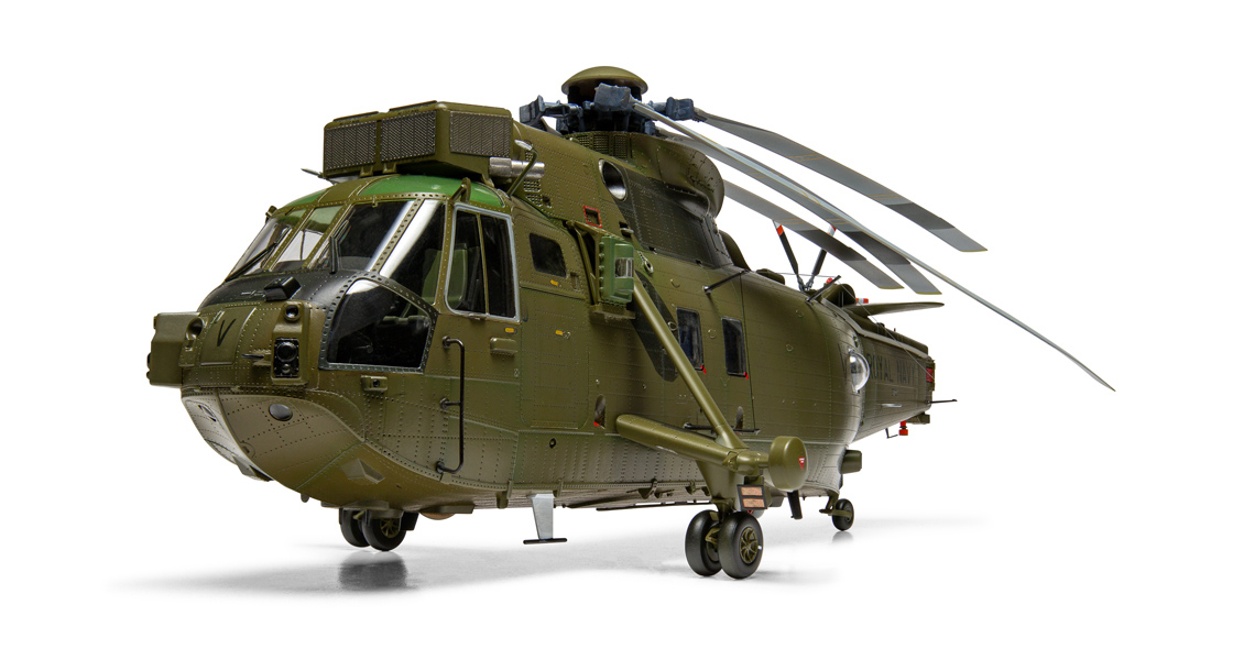 ZE_The_mighty_Westland_Sea_King_HC4_is_reviewed_in_various_scales_of_model_kit_in_the_latest_edition_of_the_Airfix_Workbench_blog.jpg