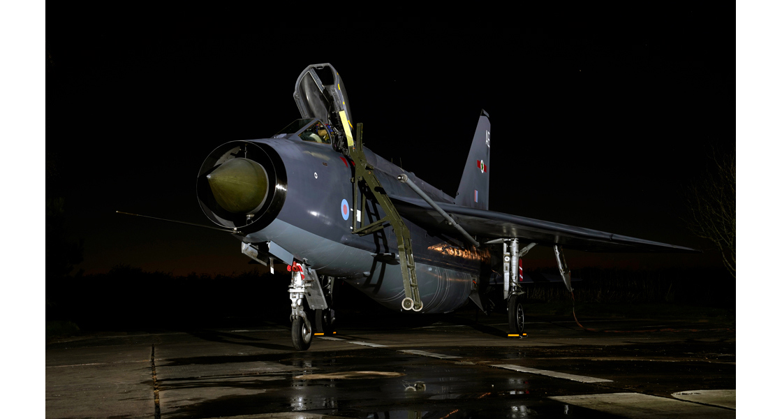 P_Airfix_and_Corgi_Aerodrome_blog_reports_from_RAF_Binbrook_and_a_nightshoot_event_with_English_Electric_Lightning_F6_XR724_of_The_Lightning_Association.jpg