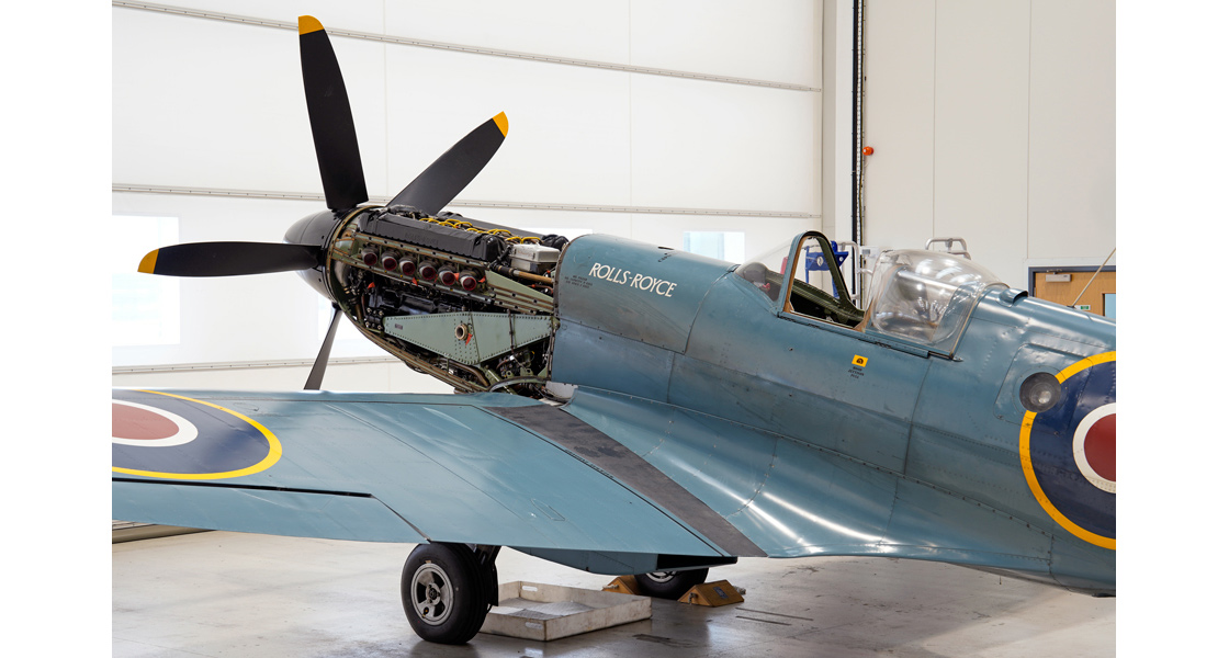 T_New_Airfix_Spitfire_model_kit_release_includes_three_different_scheme_options_for_the_same_incredible_aircraft_Supermarine_Spitfire_PR.XIX_PS853 2.jpg