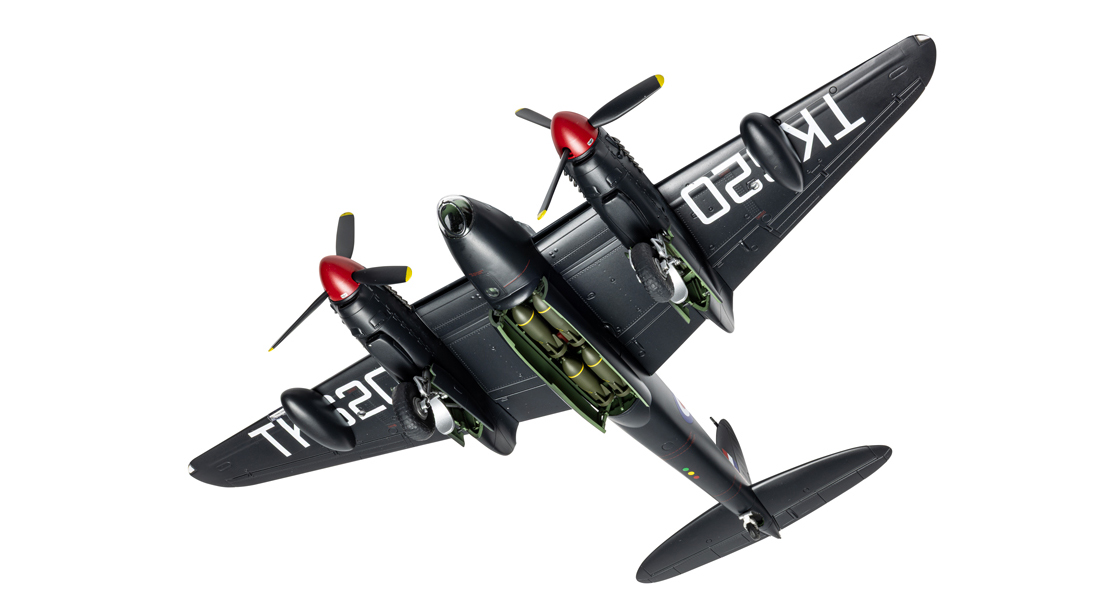 R_The_latest_Airfix_secret_kit_release_presents_the_de_Havilland_Mosquito_in_B35_and_TT35_target_tug_variant_options_A04070.jpg