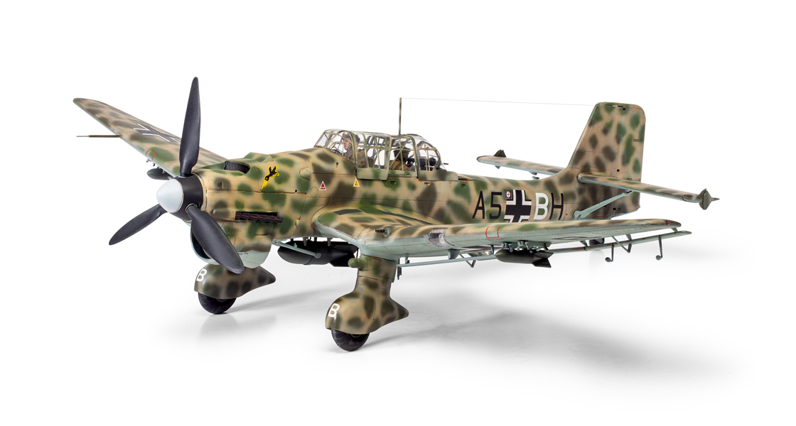 K_Another_clash_of_Airfix_Superkit_titans_as_the_Vintage_Classics_model_kit_range_boasts_the_addition_of_the_Junkers_Ju87B_Stuka_in_Battle_of_Britain_and_Desert_Air_War_schemes.jpg