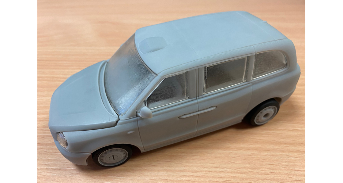 Z_The_Airfix_Quickbuild_range_welcomes_a_new_tooling_of_a_London_Taxi_LEVC_TX_model_kit_on_Airfix_Workbench.jpg