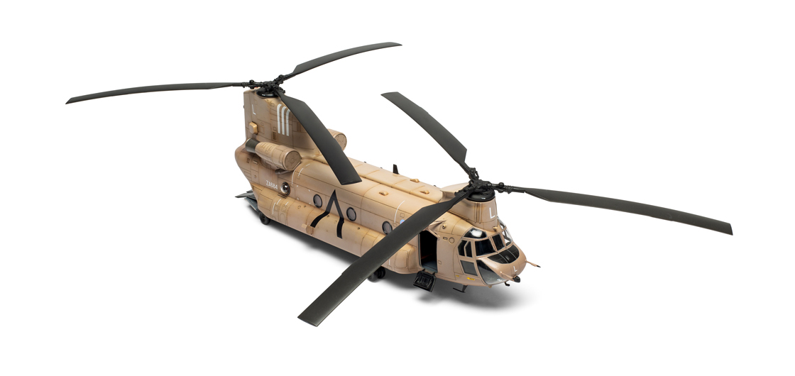 M_Airfix_prepare_to_launch_the_new_RAF_Boeing_Chinook_HC1_scale_model_kit_as_the_latest_new_tooling_addition_to_the_2024_Airfix_model_kit_range.jpg