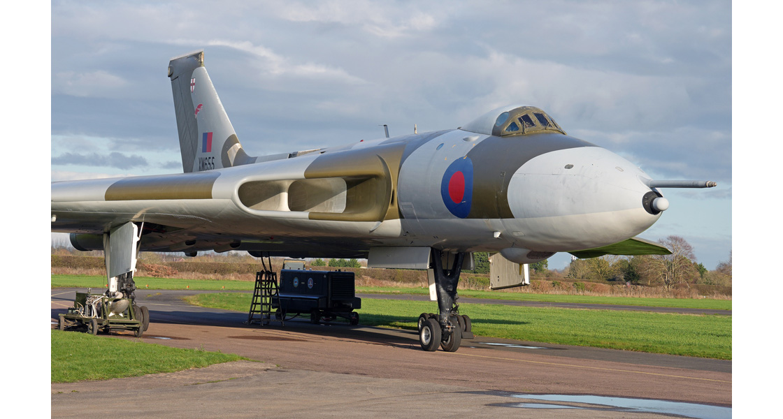 G_Airfix_and_Corgi_Aerodrome_spend_time_with_Avro_Vulcan_B2_XM655_the_youngest_Vulcan_in_the_world.jpg