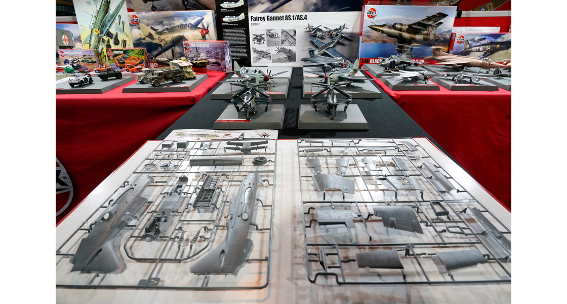 W_Please_join_us_as_we_take_a_photographic_tour_around_the_Airfix_display_at_Scale_ModelWorld_Fairey_Gannet.jpg