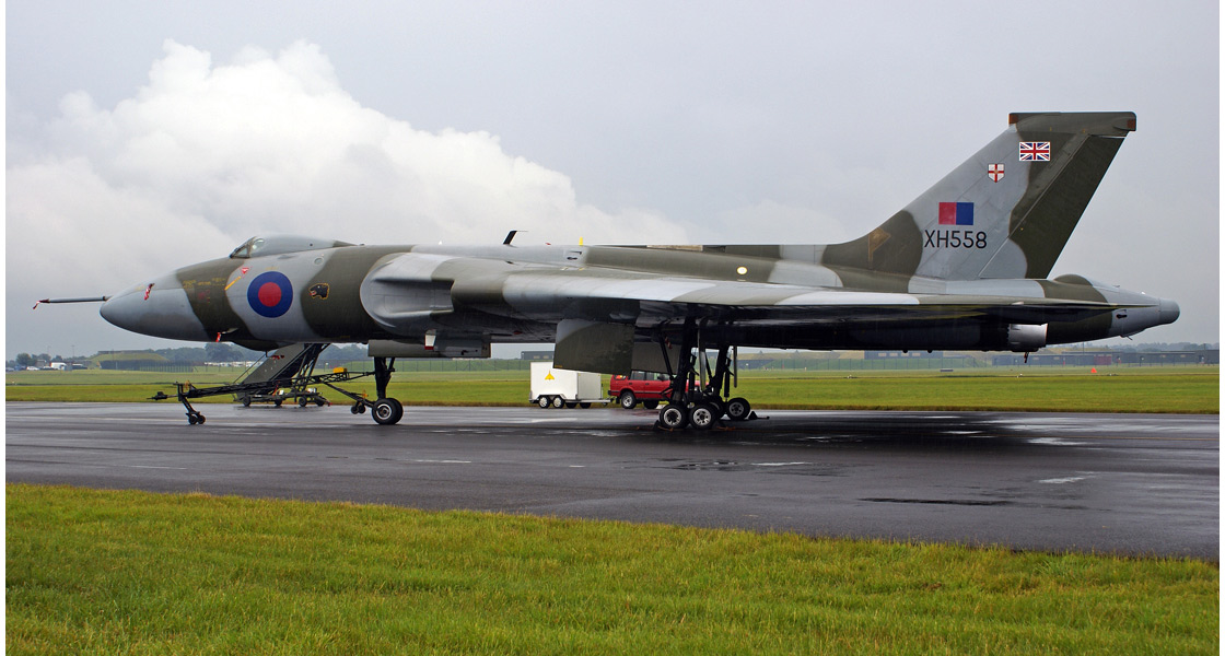 D_Airfix_Workbench_mark_the_35th_Anniversary_of_the_final_Avro_Vulcan_flight_in_RAF_service_XH558_The_Spirit_of_Great_Britain.jpg
