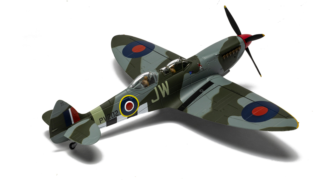V_The_Corgi_Aviation_Archive_range_is_about_to_welcome_a_trio_of_new_two_seat_Spitfires_Spitfires.com.jpg