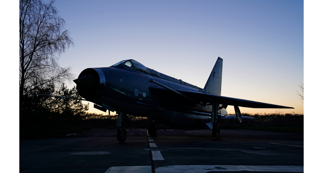 O_Airfix_and_Corgi_Aerodrome_blog_reports_from_RAF_Binbrook_and_a_nightshoot_event_with_English_Electric_Lightning_F6_XR724_of_The_Lightning_Association.jpg