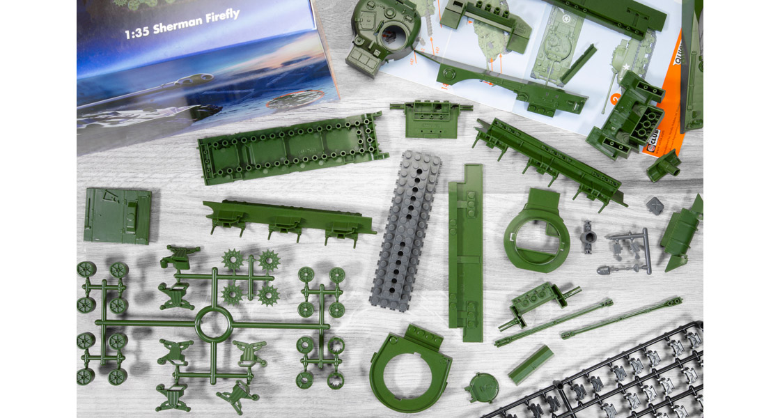 E_Airfix_Quickbuild_range_introduces_new_tooling_examples_of_the_Tiger_1_and_Sherman_Firefly_into_the_2024_range_Airfix_Quickbuild_takes_to_the_battlefield.jpg