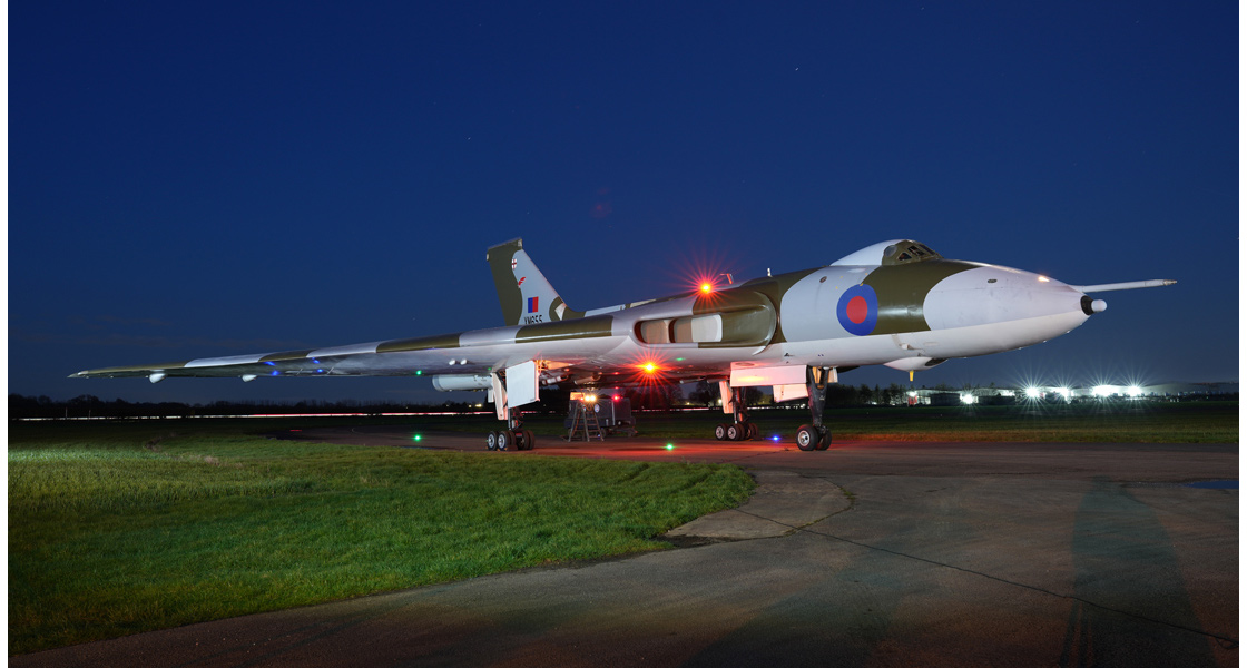O_Airfix_and_Corgi_Aerodrome_spend_time_with_Avro_Vulcan_B2_XM655_the_youngest_Vulcan_in_the_world.jpg