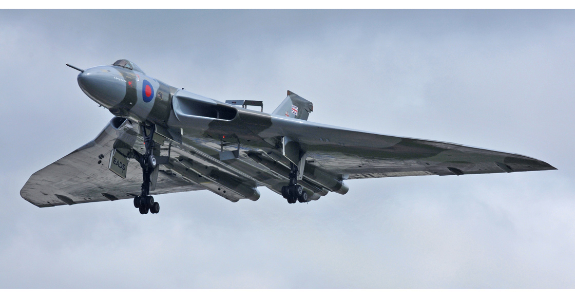 C_Airfix_Workbench_mark_the_35th_Anniversary_of_the_final_Avro_Vulcan_flight_in_RAF_service_XH558_The_Spirit_of_Great_Britain.jpg