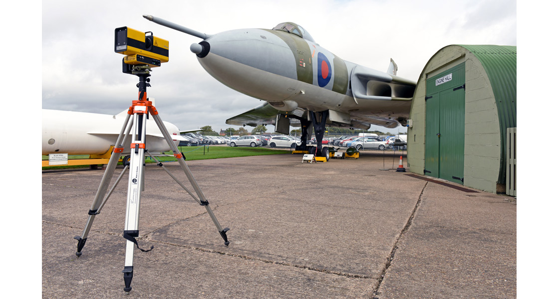 D_New_Airfix_Avro_Vulcan_scale_model_kit_commemorates_the_historic_Black_Buck_raids_of_the_Falklands_War_Vulcan_XM597_and_XM607.jpg