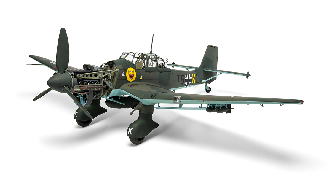 J_Another_clash_of_Airfix_Superkit_titans_as_the_Vintage_Classics_model_kit_range_boasts_the_addition_of_the_Junkers_Ju87B_Stuka_in_Battle_of_Britain_and_Desert_Air_War_schemes.jpg