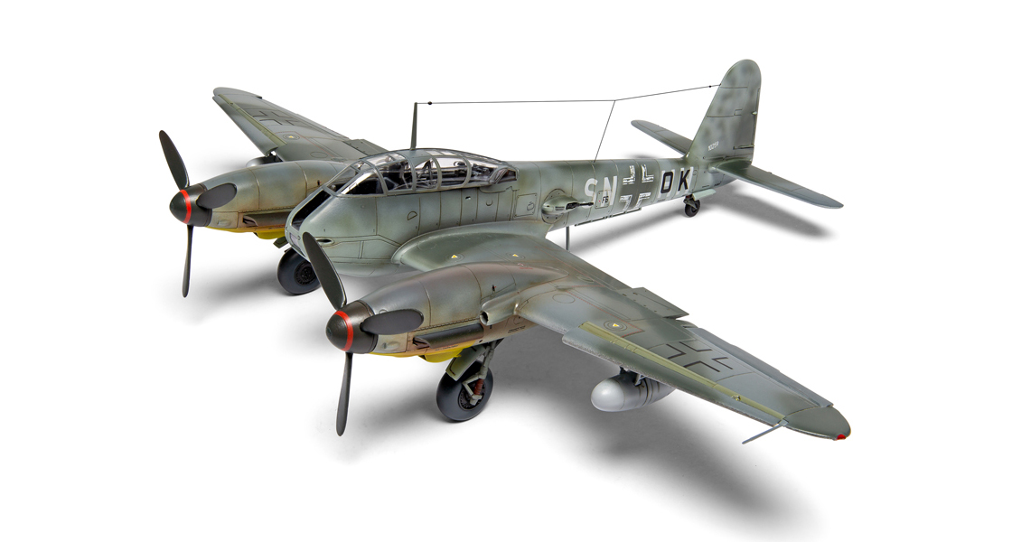 B_New_Messerschmitt_Me410_night_intruder_scale_model_kit_marks_one_of_the_Luftwaffes_most_capable_fighting_aeroplanes_of_the_Second_World_War.jpg